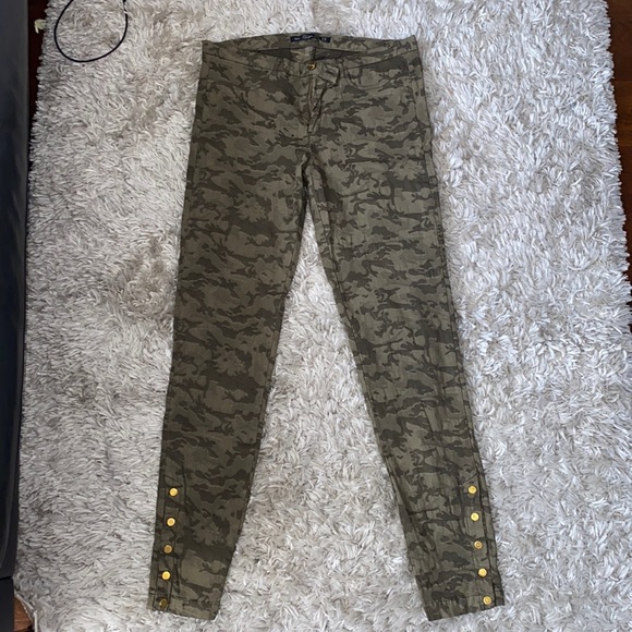 Zara Trafaluc Collection- Camo Pants US size 10 - Picture 1 of 5